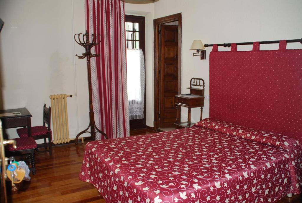 Hostal Ayestaran II Lekunberri Room photo