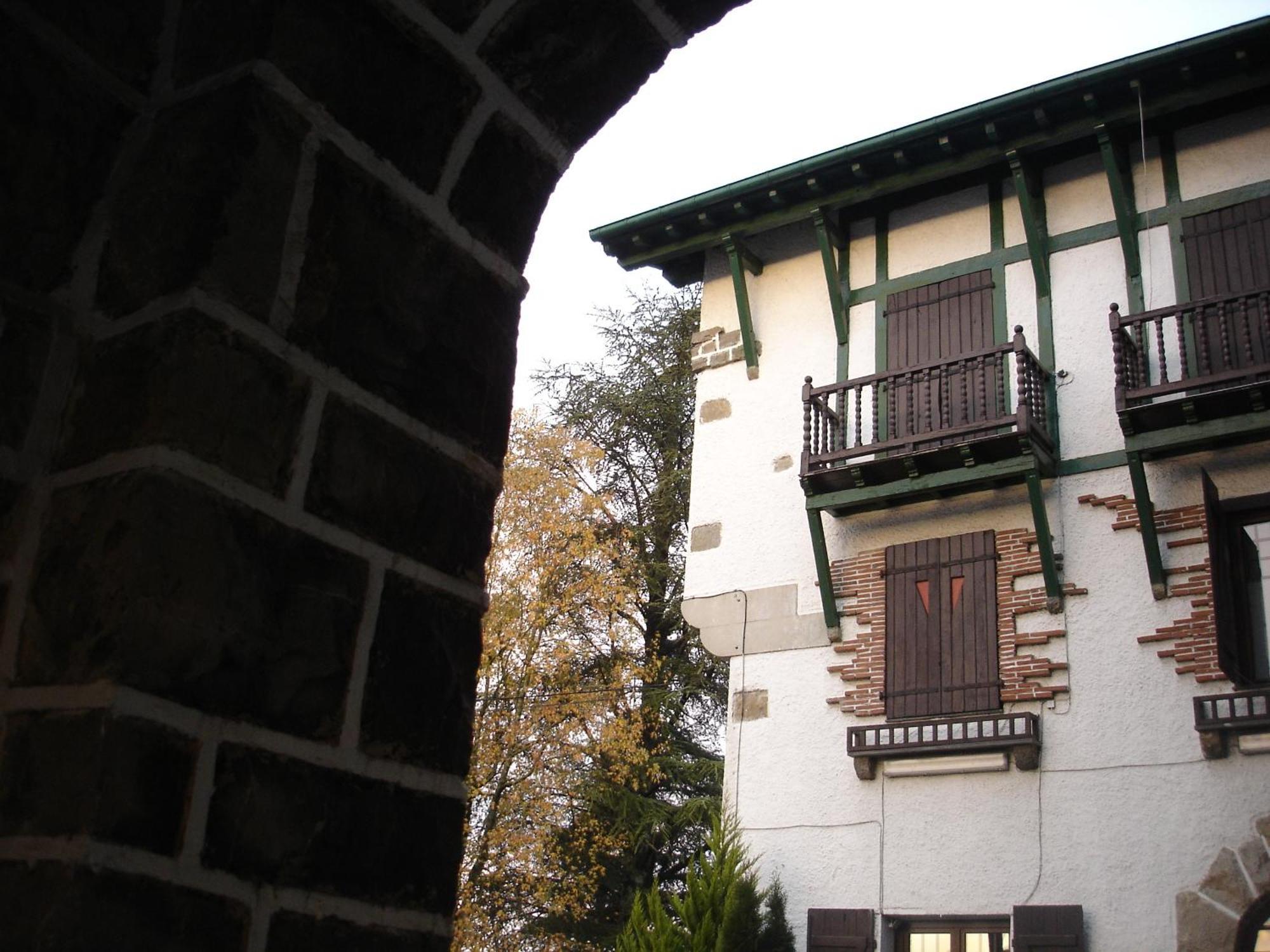 Hostal Ayestaran II Lekunberri Exterior photo
